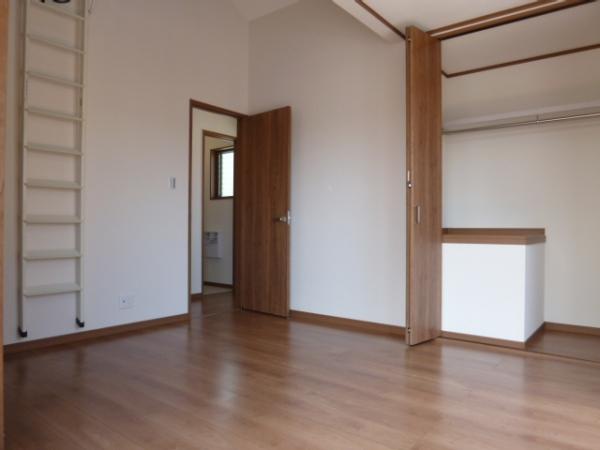 Non-living room. 7.1 Pledge Western-style (September 2013) Shooting