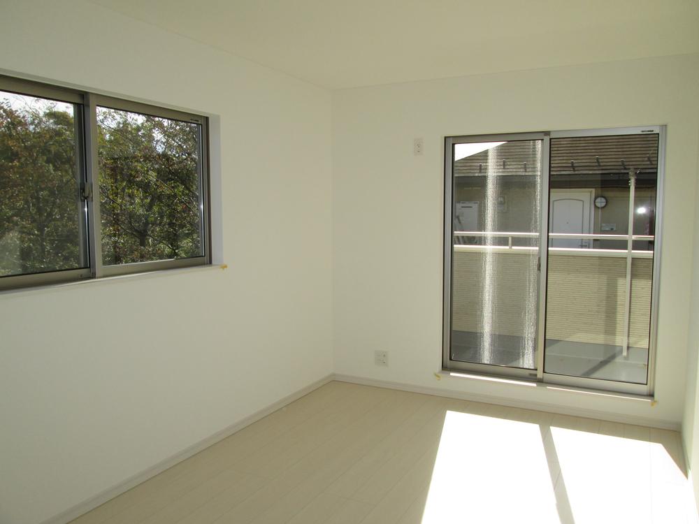 Non-living room. Local (12 May 2013) Shooting