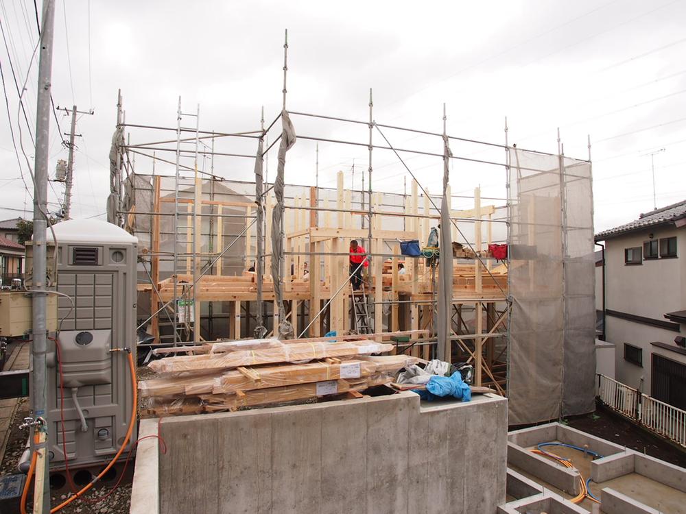 Local appearance photo. Local (mid-October 2013) Shooting