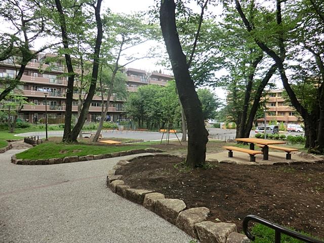 park. 90m to obirin park