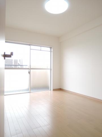 Non-living room