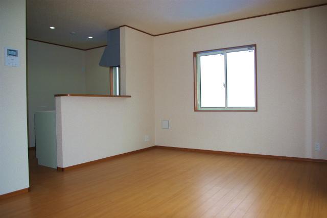 Living.  [1 Building] Indoor (11 May 2013) Shooting