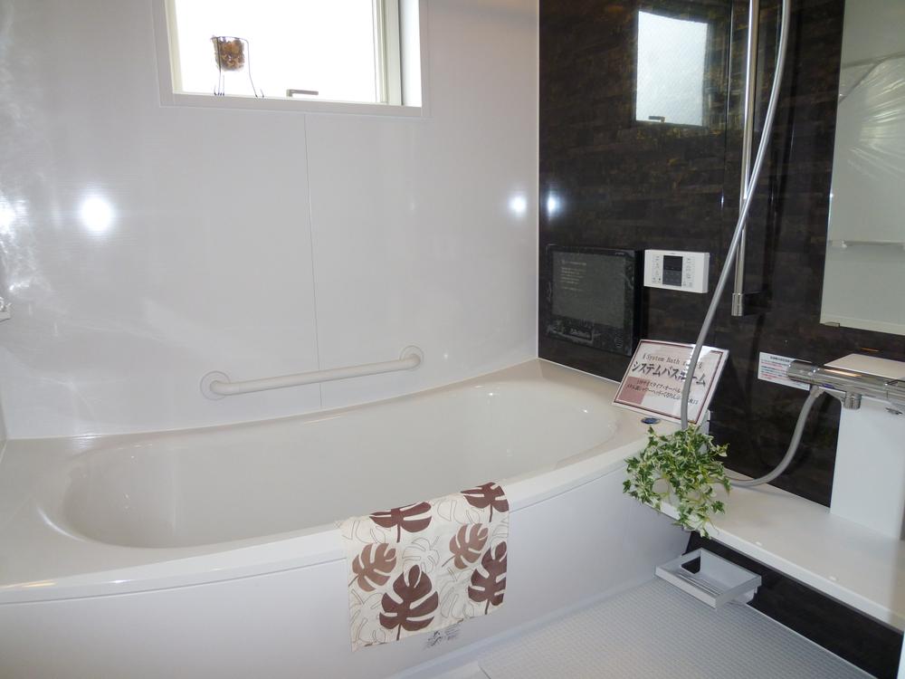 Bathroom. 2013 December 17, shooting A Building