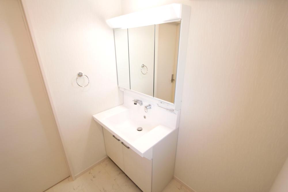 Same specifications photos (Other introspection). Same specifications