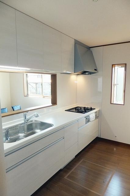 Kitchen. Indoor (November 23, 2013) Shooting It is a popular counter kitchen! capacity ・ Easy-to-use slide-type housing