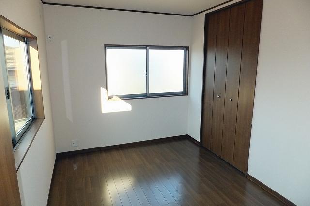 Non-living room. Indoor (November 23, 2013) Shooting All room 6 quires more! For the corner lot, There is a sense of open