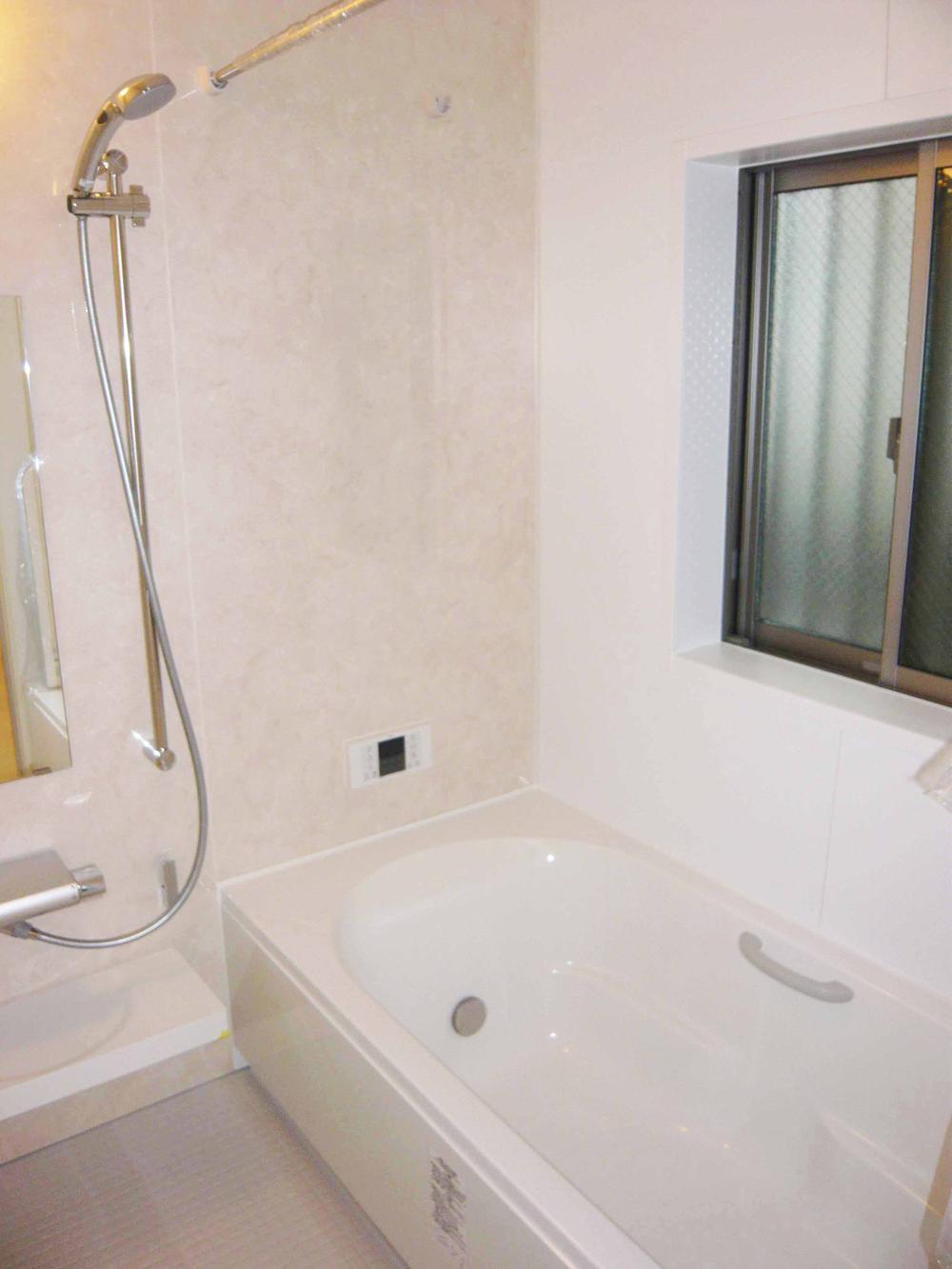 Bathroom. Indoor (12 May 2013) Shooting