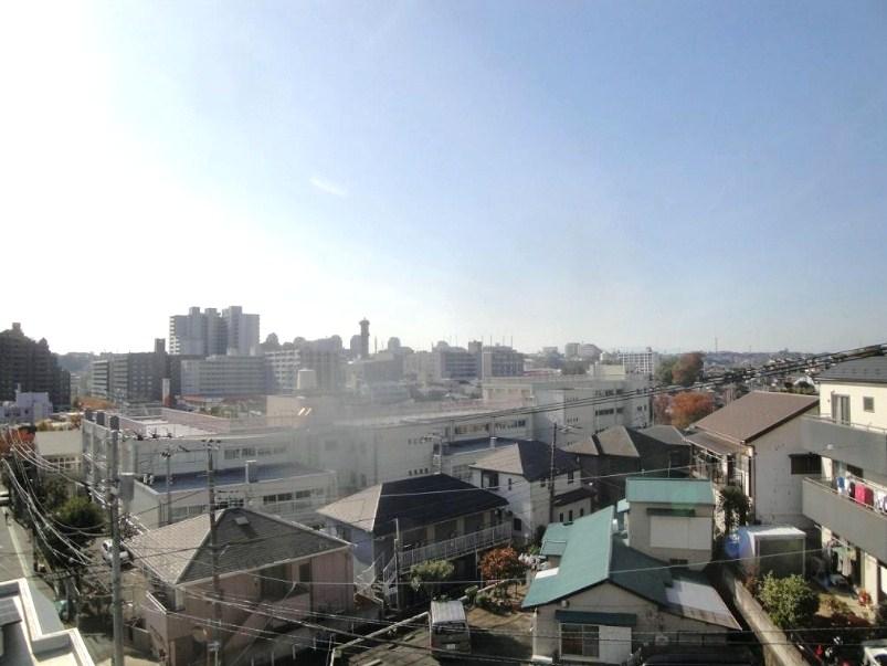 View photos from the dwelling unit. View from the site (December 2013) Shooting