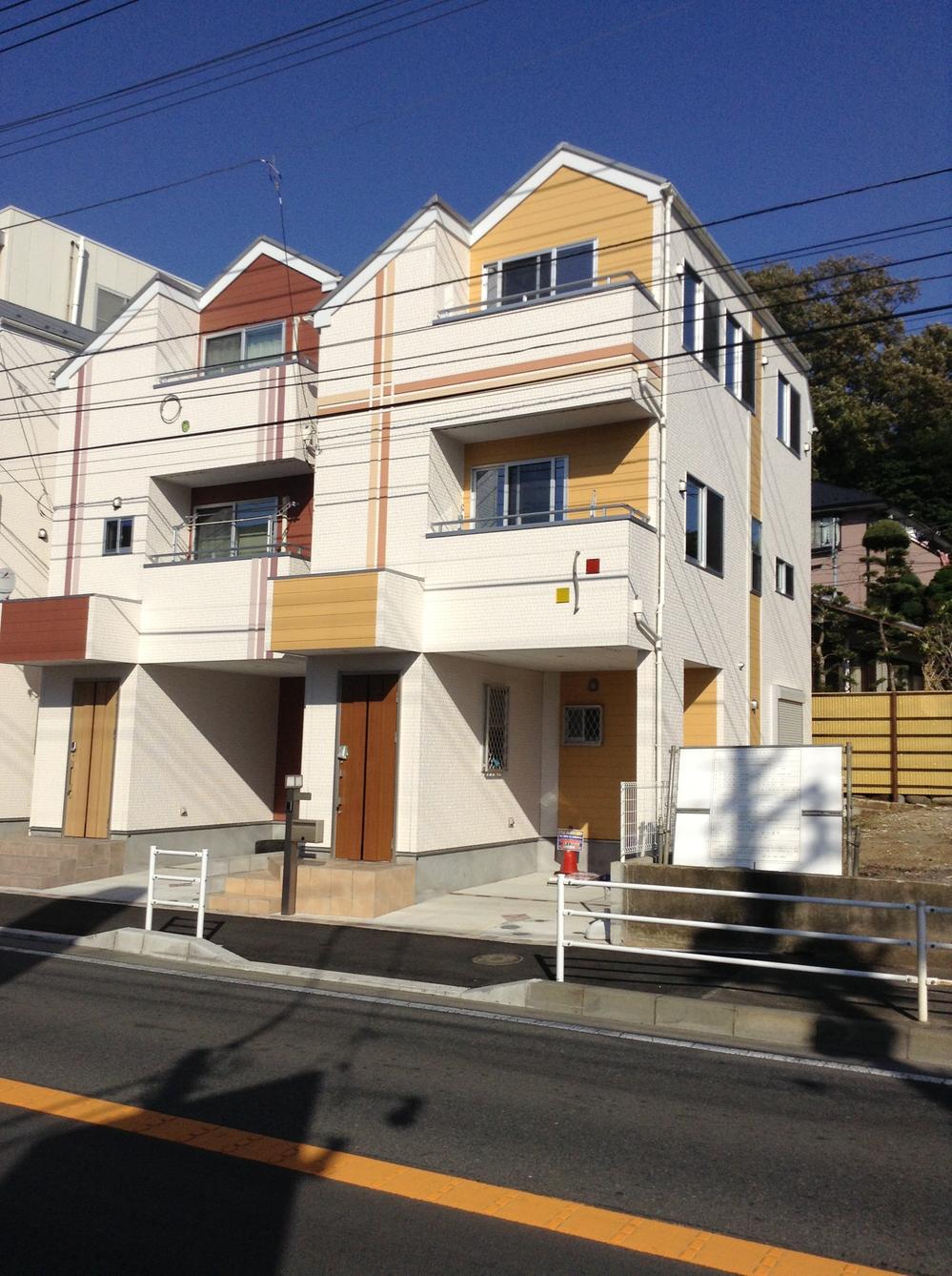 Local appearance photo. Local (11 May 2013) Shooting