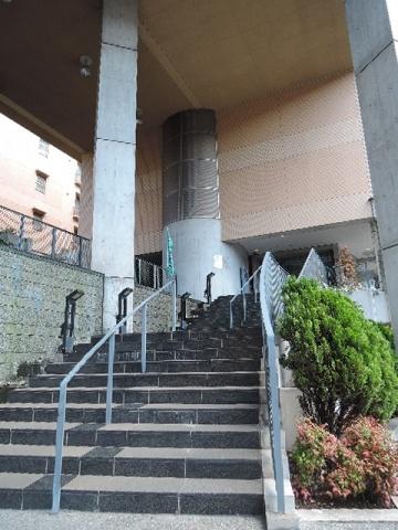 Entrance. auto lock