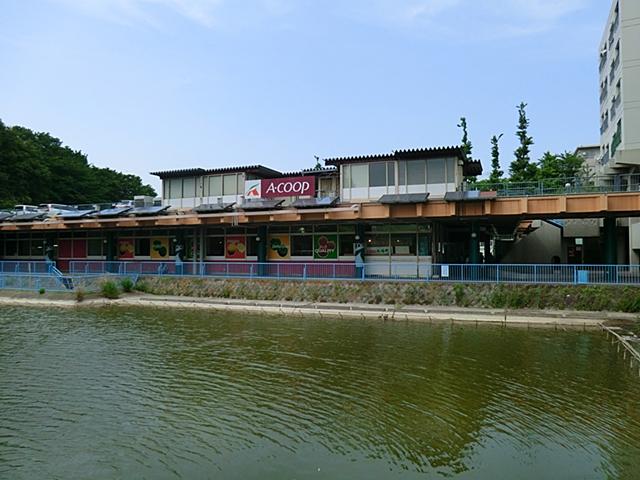 Supermarket. A ・ 772m to the Co-op green Takeyama shop