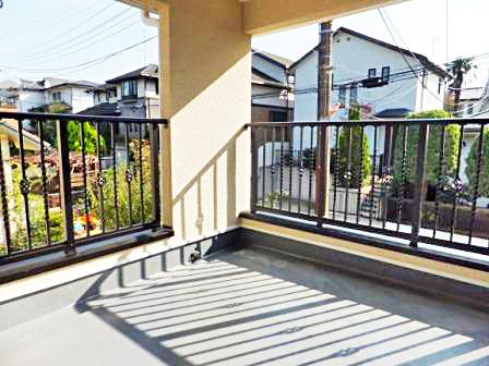 Balcony. Outdoor (November 2013) Shooting B Building balcony