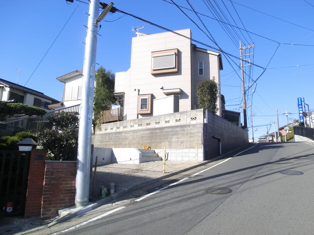 Local photos, including front road. View from the site (January 2014) Shooting