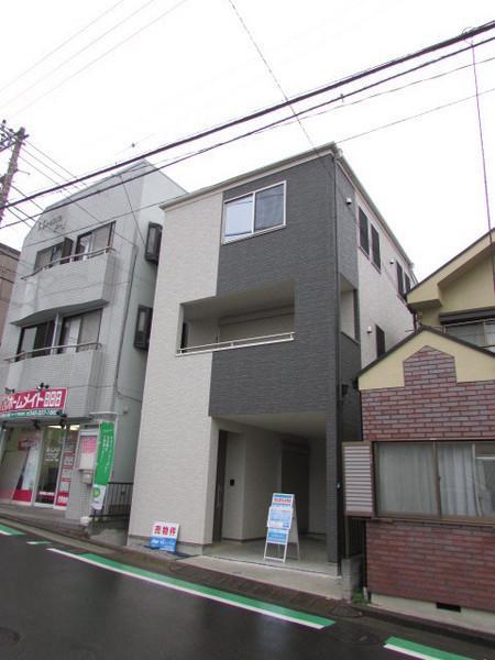 Local photos, including front road