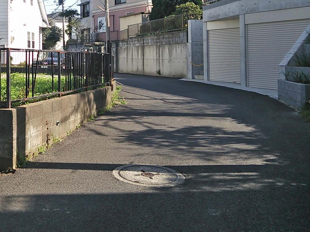 Local photos, including front road. Facing the road southwest side about 4m width.