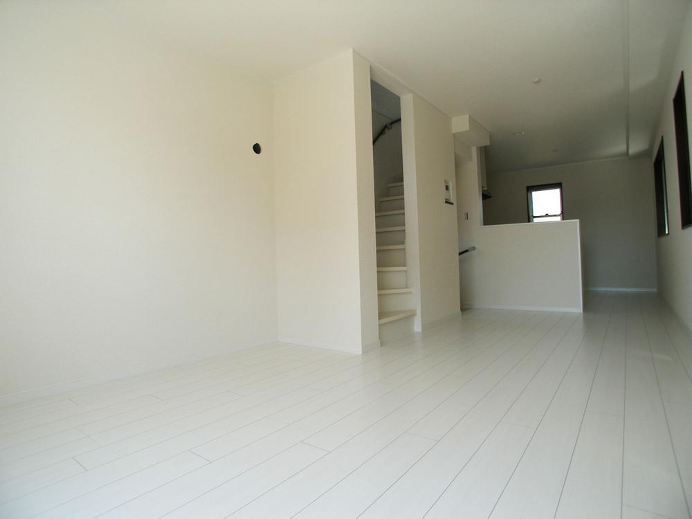 Same specifications photos (living). ( Building) same specification