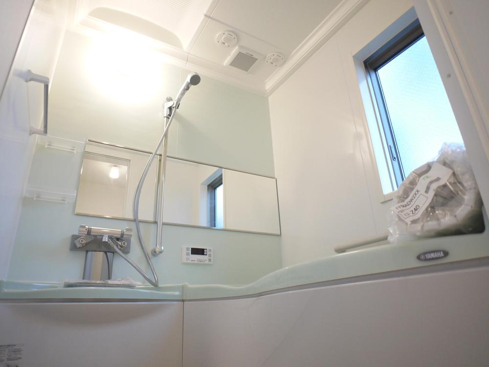 Bathroom. B Building room (November 2013) Shooting