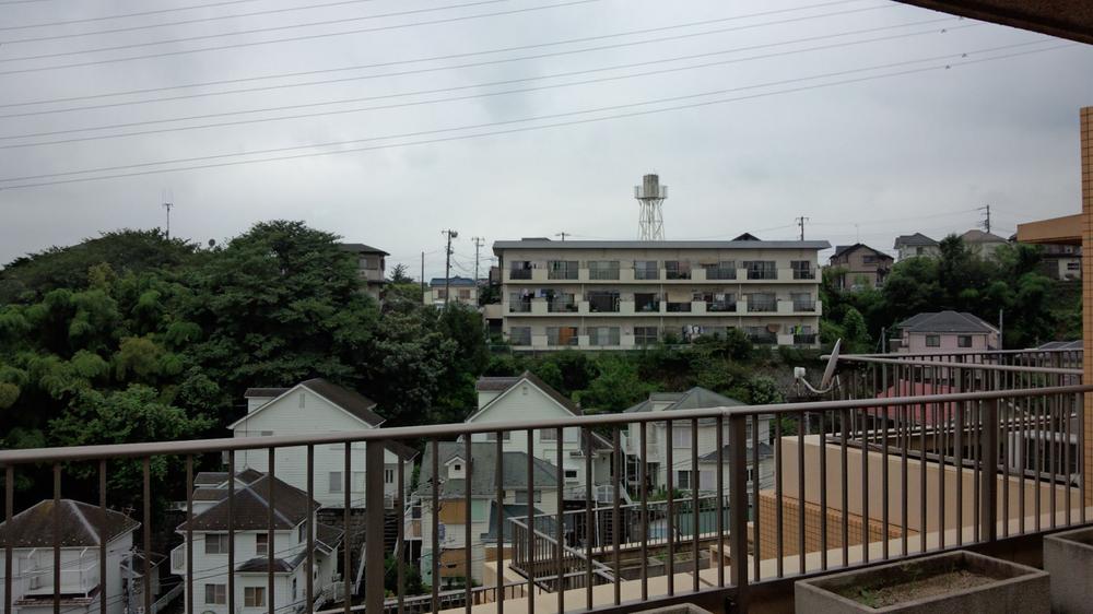 View photos from the dwelling unit. View from the site (August 2013) Shooting