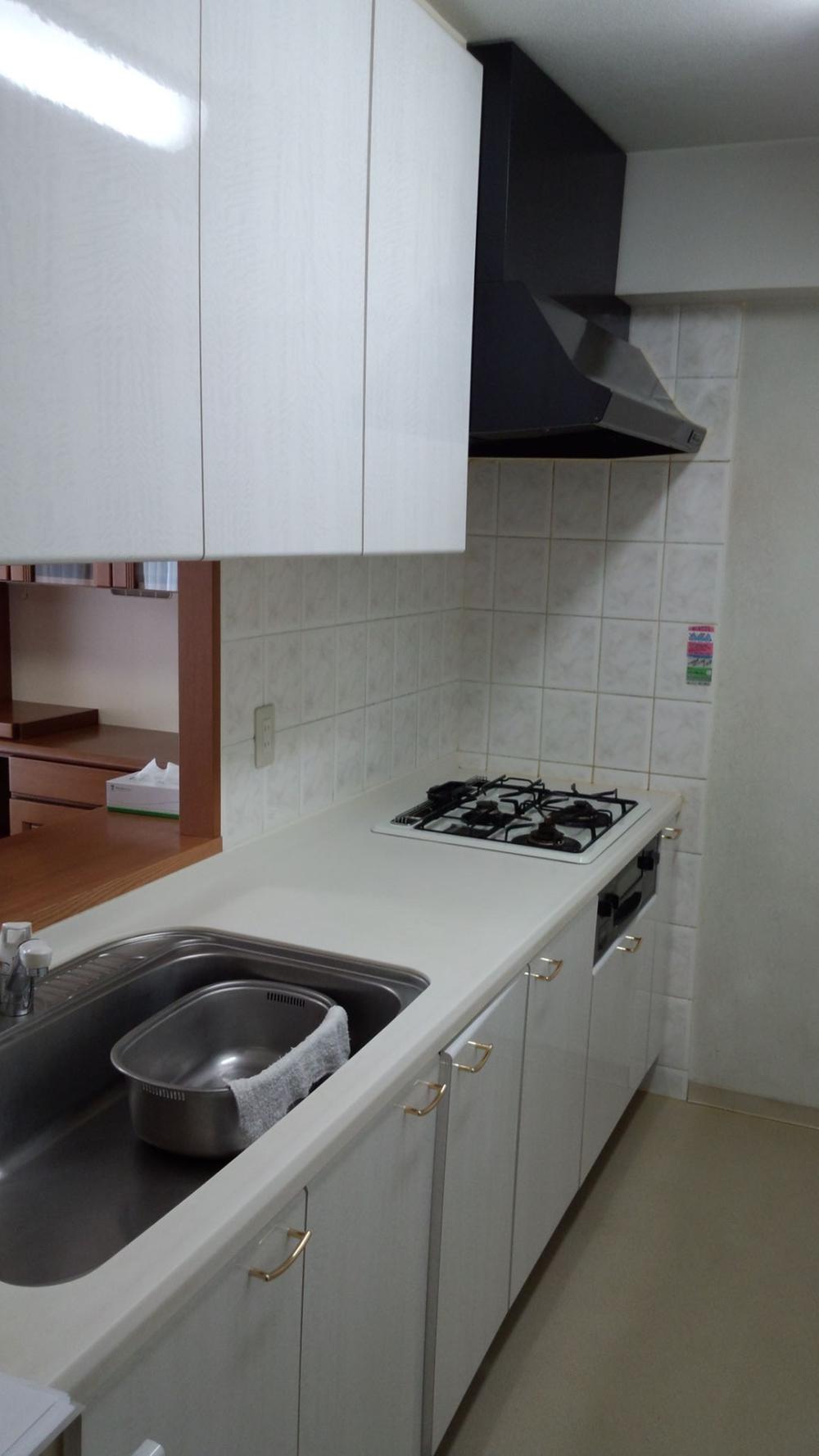 Kitchen. Room (August 2013) Shooting