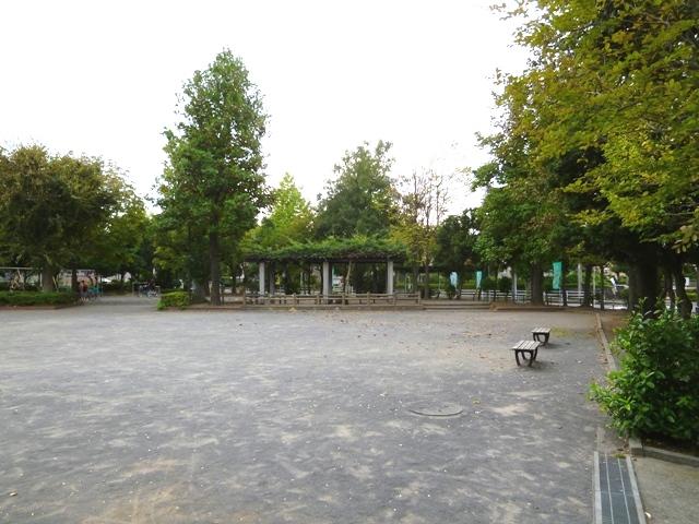park. Nishihara 270m until the first park A 4-minute walk