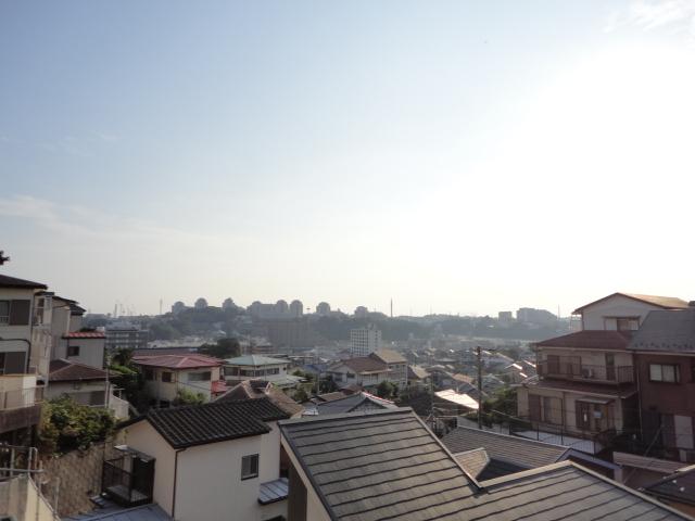 View photos from the dwelling unit. View from local (September 2013) Shooting