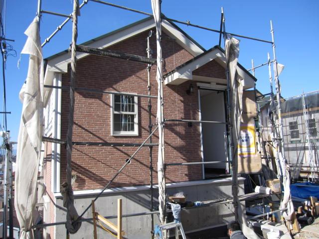 Local appearance photo. Local (12 May 2013) Shooting