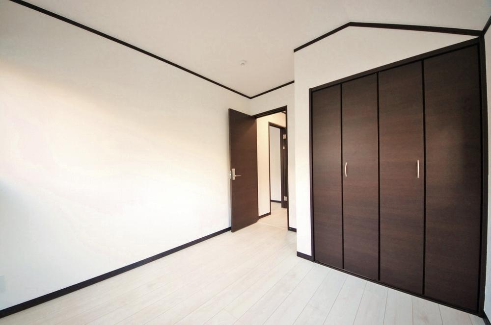 Non-living room. Indoor (12 May 2013) Shooting, It is 2 Kaiyoshitsu 4.68 Pledge with the closet.