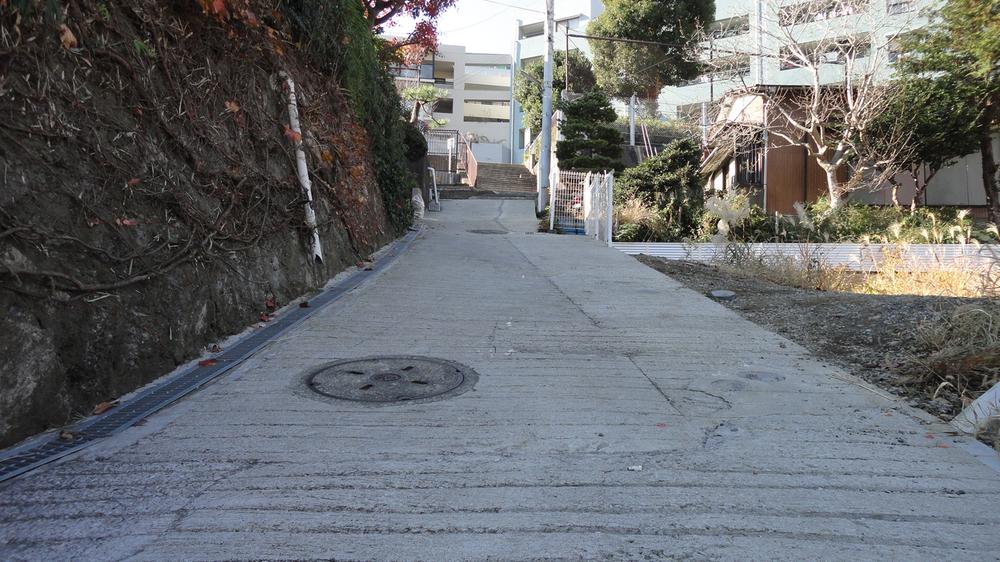 Local photos, including front road. Local (12 May 2013) Shooting