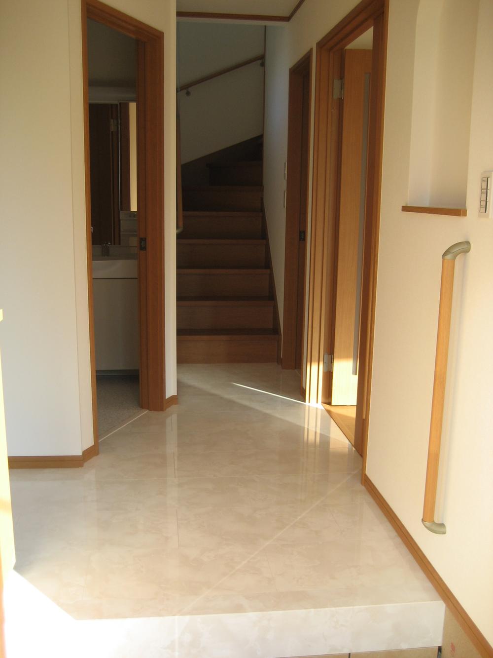 Entrance. Indoor (11 May 2013) Shooting