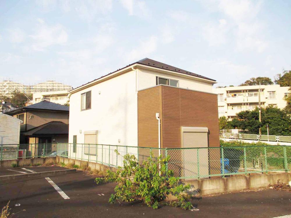 Local appearance photo. Local (11 May 2013) Shooting