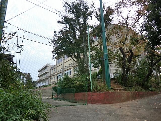 Junior high school. 600m to Yokohama Municipal Tachibana Junior High School