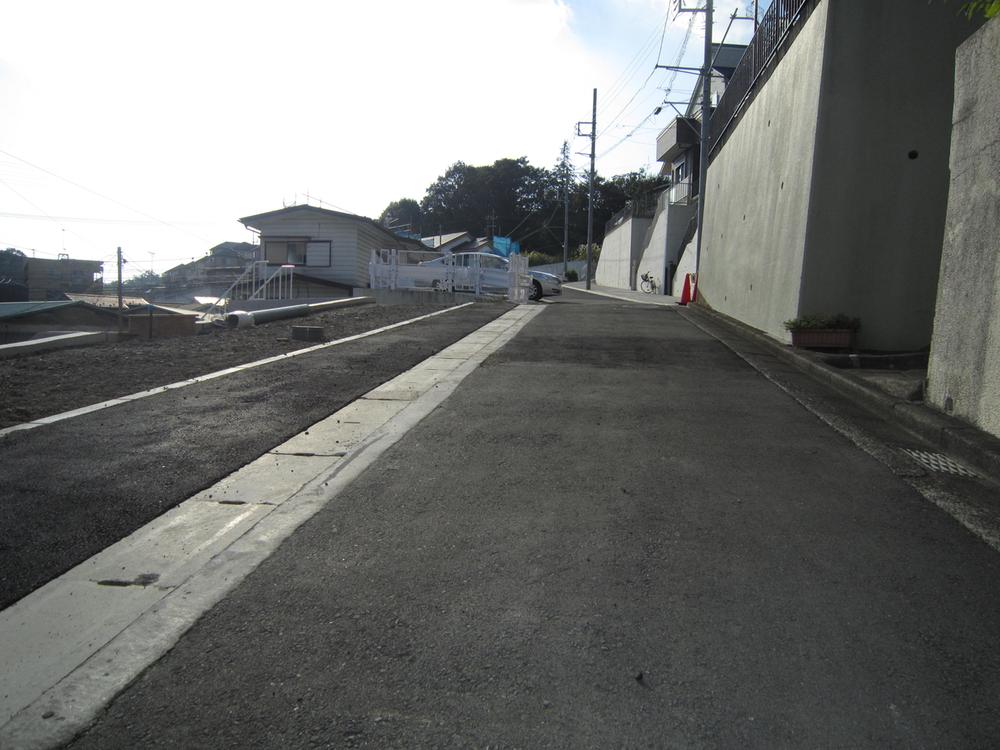 Local photos, including front road. Local (11 May 2013) Shooting