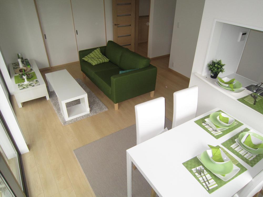 Same specifications photos (living). Same specifications