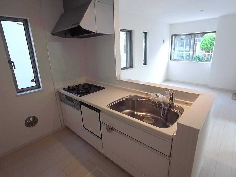 Same specifications photo (kitchen). This is a system kitchen with dishwasher (same specifications photo)