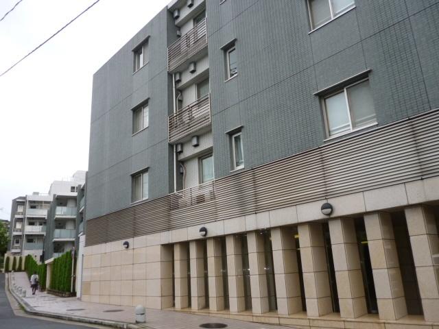 Local appearance photo. 2007 Built!