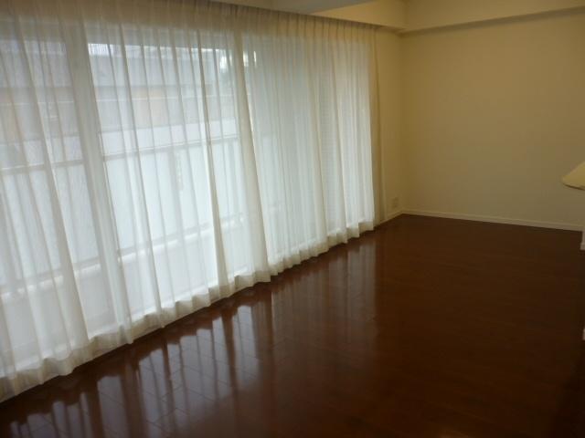 Living. 12.8 Pledge of living dining