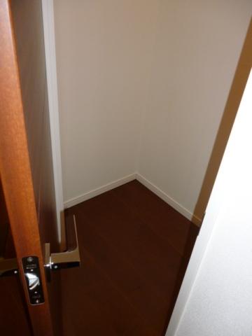 Non-living room. Storeroom