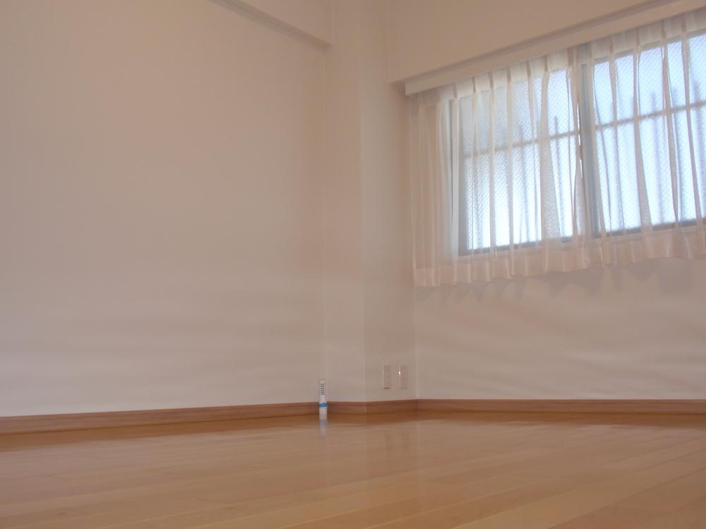 Non-living room. room