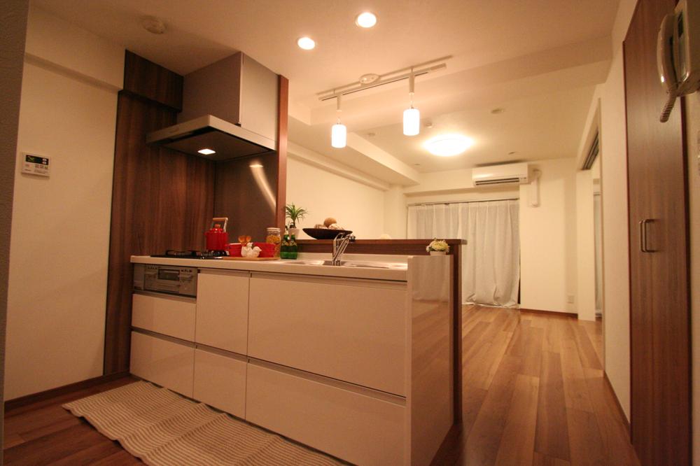 Kitchen. Local (12 May 2013) Shooting