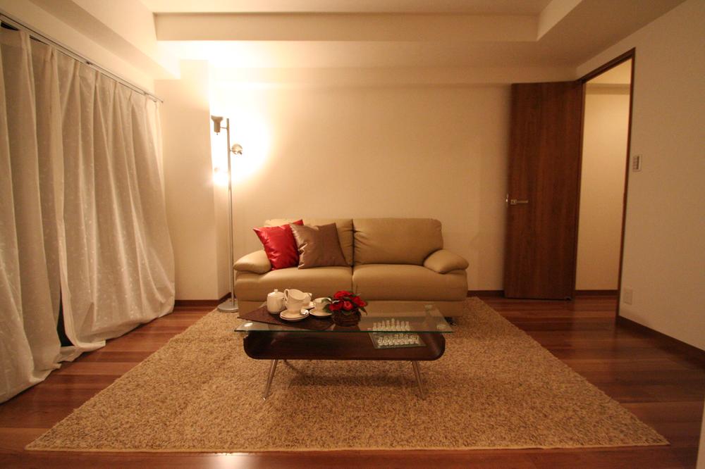 Non-living room. Local (12 May 2013) Shooting