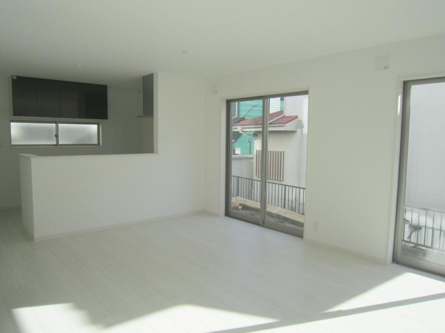 Living. Indoor (12 May 2013) Shooting