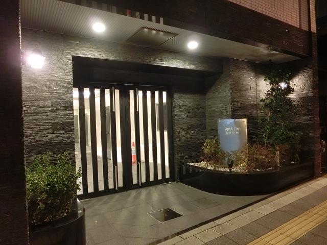 Entrance. Common areas