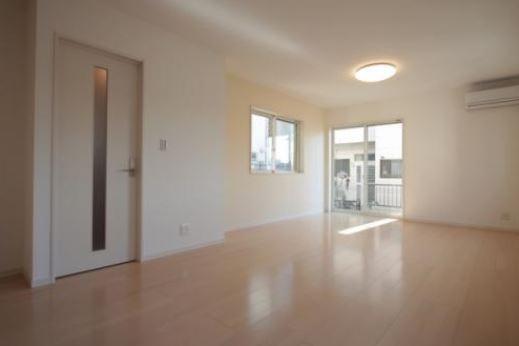 Living. Reference example