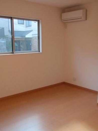 Same specifications photos (Other introspection). Reference example