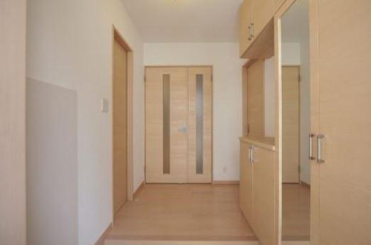 Entrance. Reference example