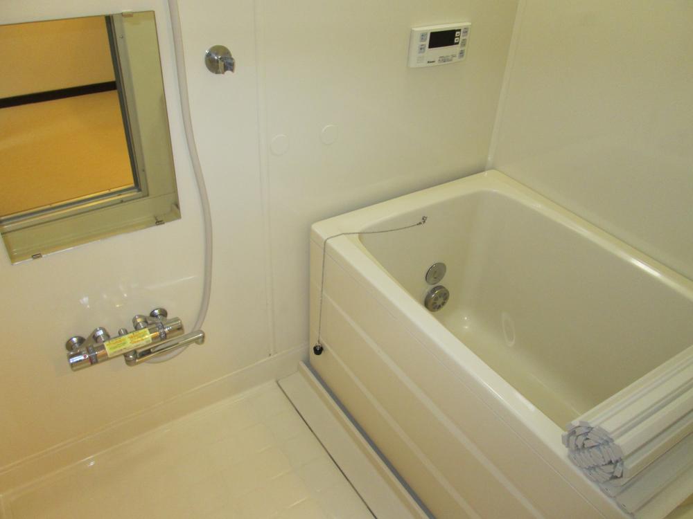 Bathroom. Room (August 2013) Shooting