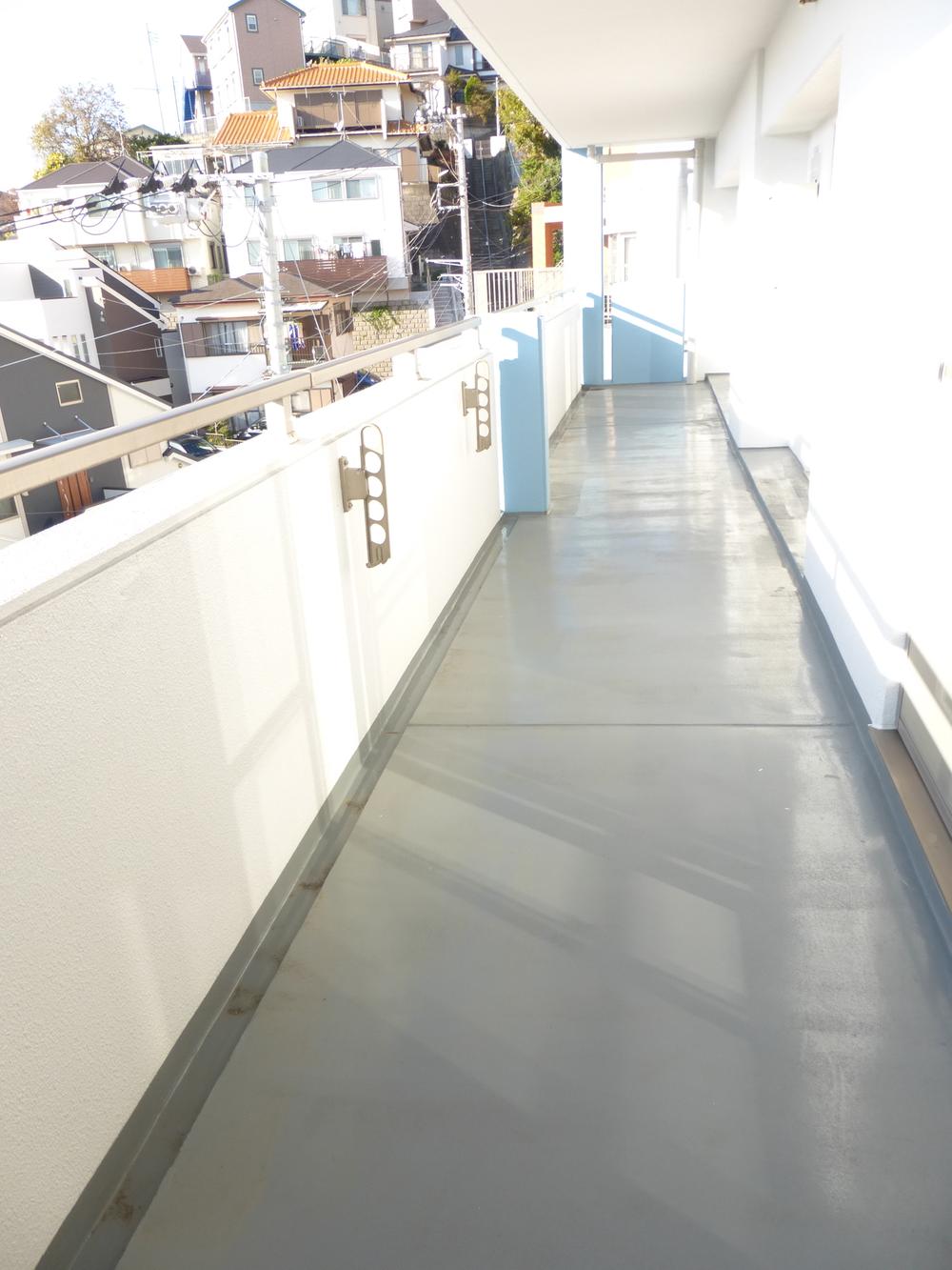 Balcony. Local (November 26, 2013) Shooting