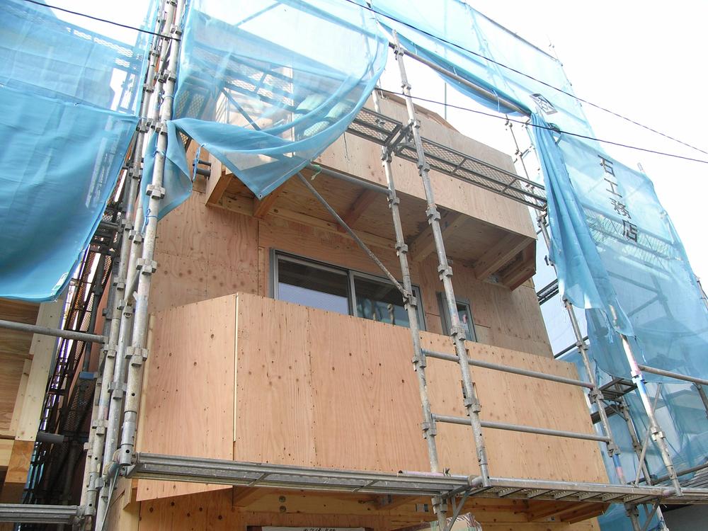 Local appearance photo. Local (08 May 2013) Shooting