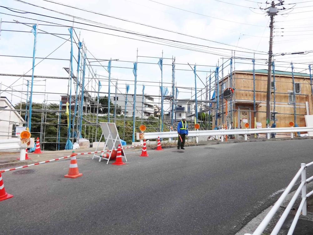 Local appearance photo. Local (11 May 2013) Shooting