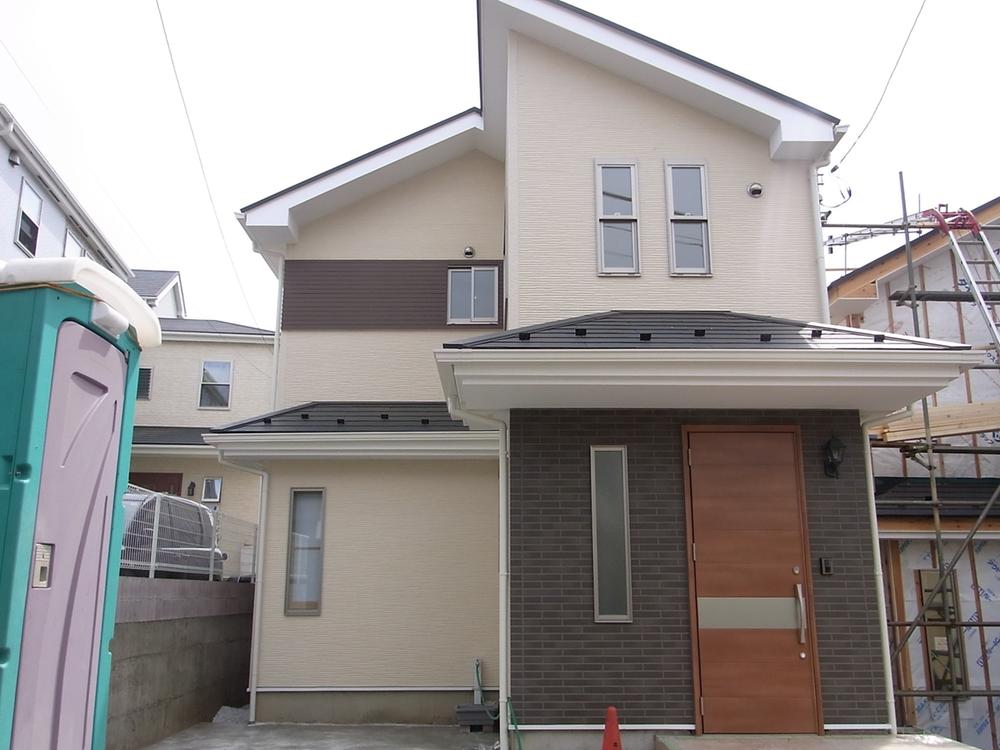 Local appearance photo. C Building